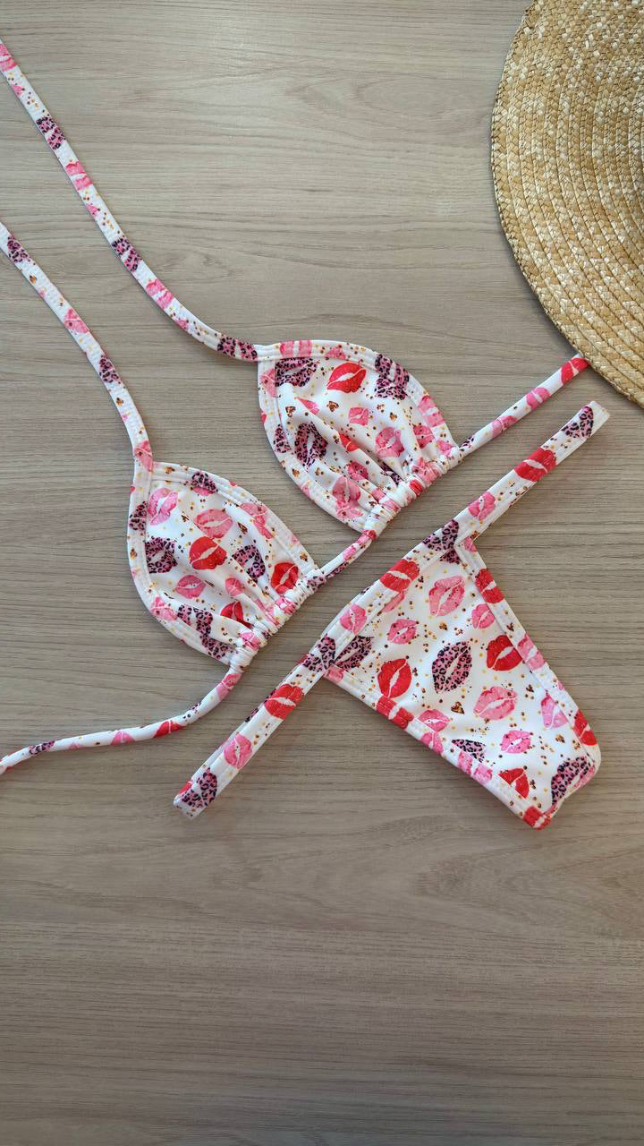 Biquíni Fita Beijo
