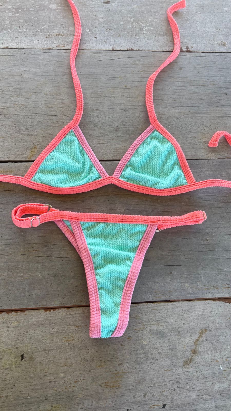 Biquíni Tricolor Text